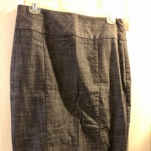 Stretchy gray pencil skirt